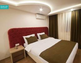 ფიროსმანის ქუჩაზე ქირავდება 3 ოთახიანი ბინა