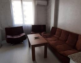 აკვაპარკთან ახლოს 170 მ-ში ზღვიდან ქირავდება 3 ოთახიანი ბინა