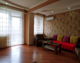 წერეთN47.მეტრო მაგდონალდთან ახლოს პანთეონის ეკლეესის პირდა